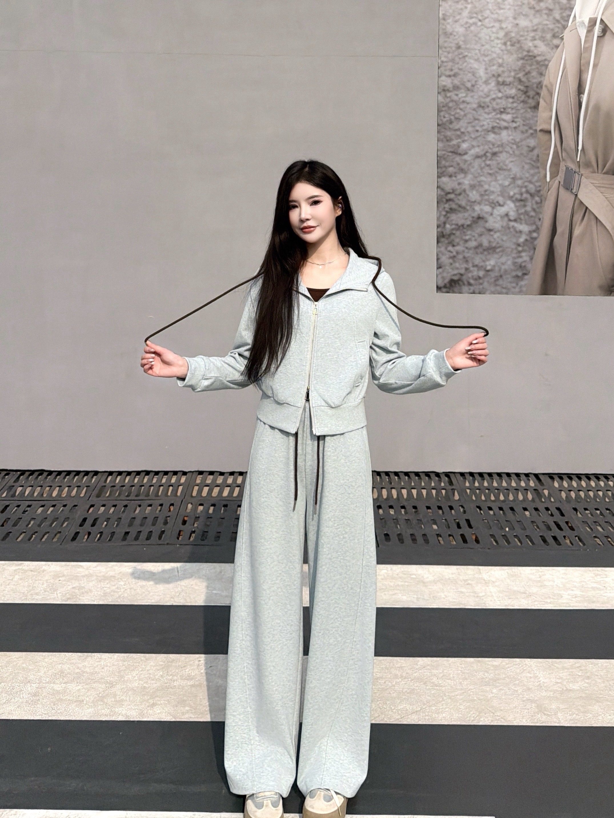 休闲连帽卫衣套装女春2026小个子减龄显瘦背心阔腿裤三件套s7601