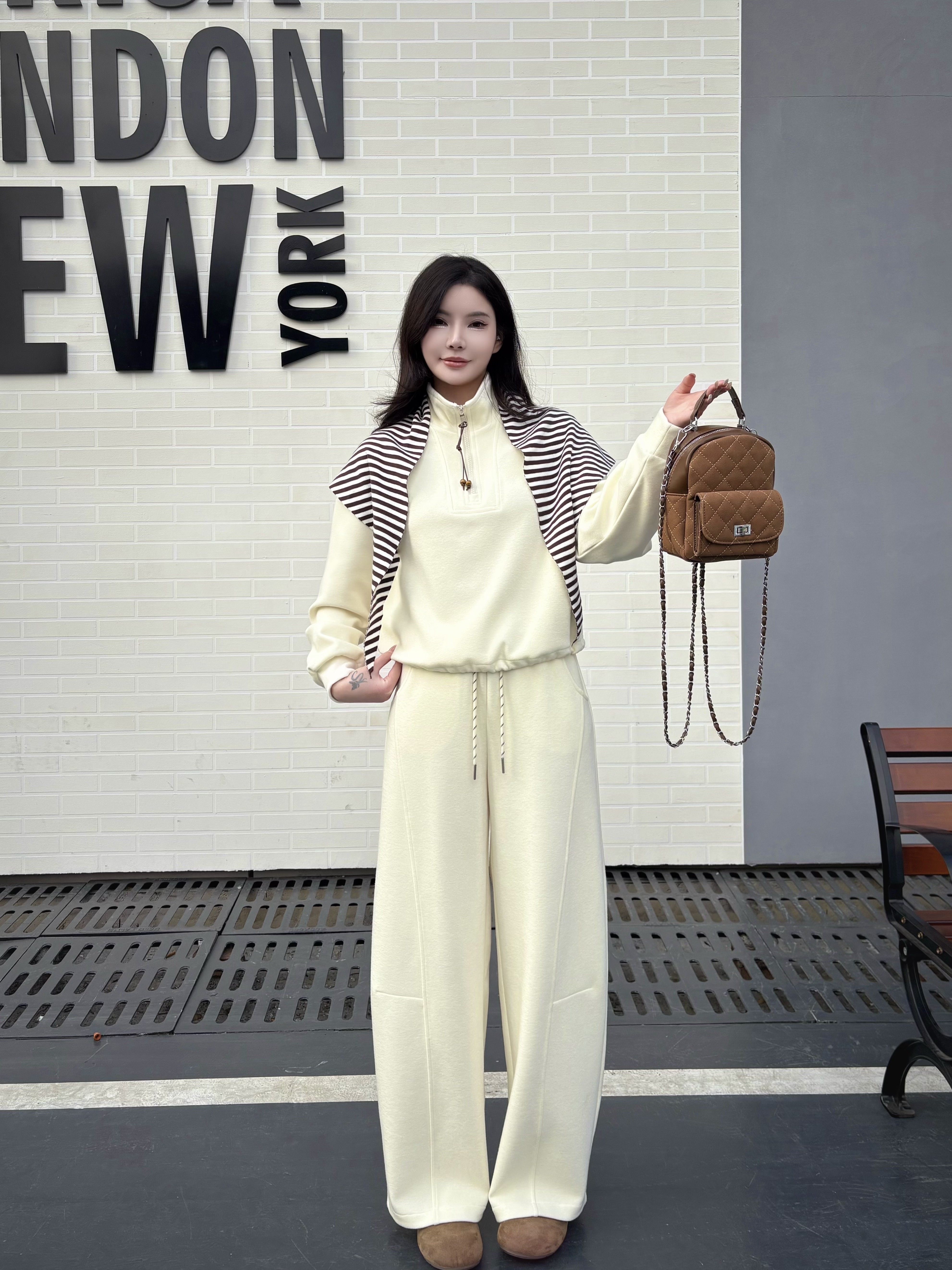 2026春新韩版显瘦休闲披肩套装女百搭卫衣+弯刀阔腿裤三件套S7608