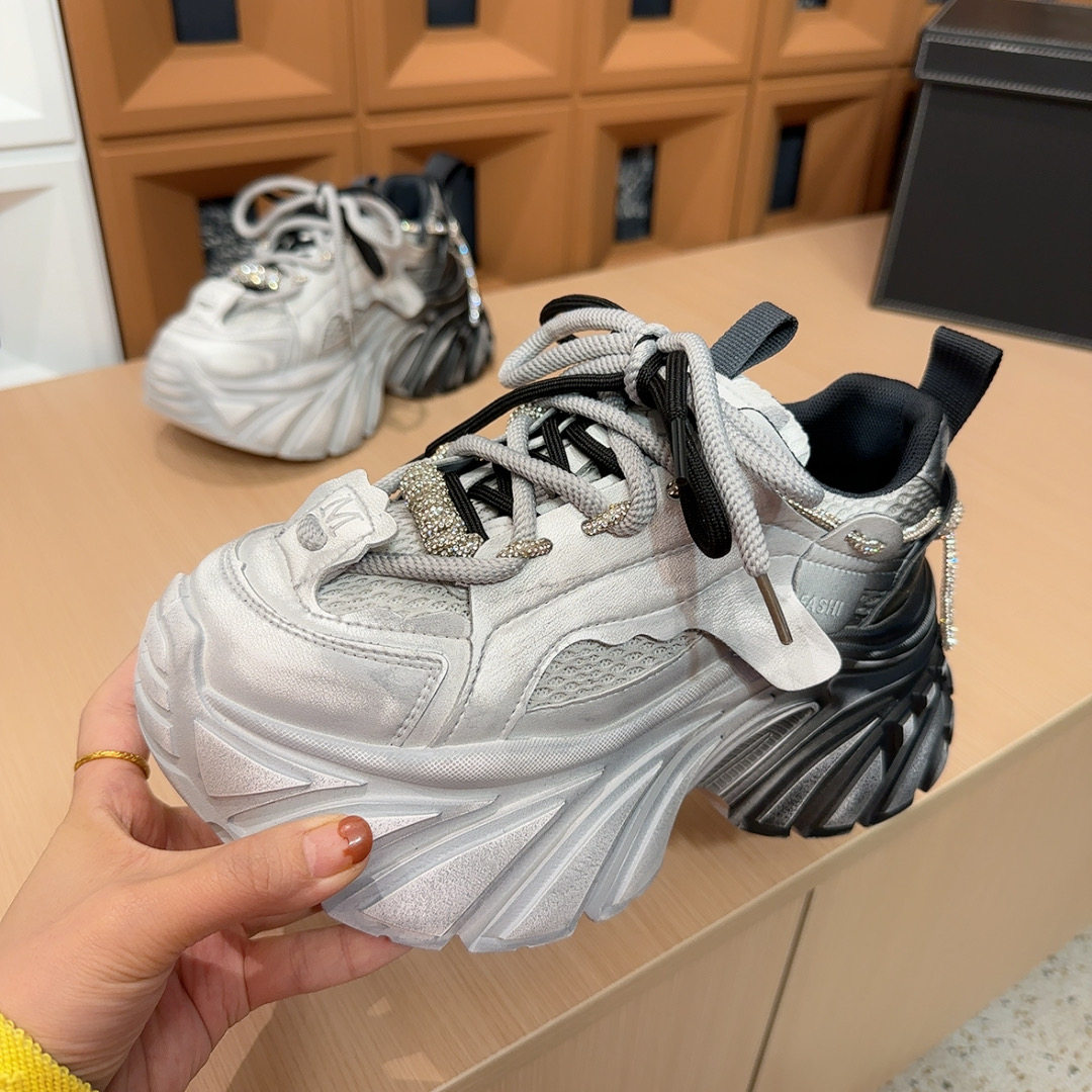 韩版渐变撞色水钻绑带厚底老爹鞋女ins潮小个子增高轻便休闲运动