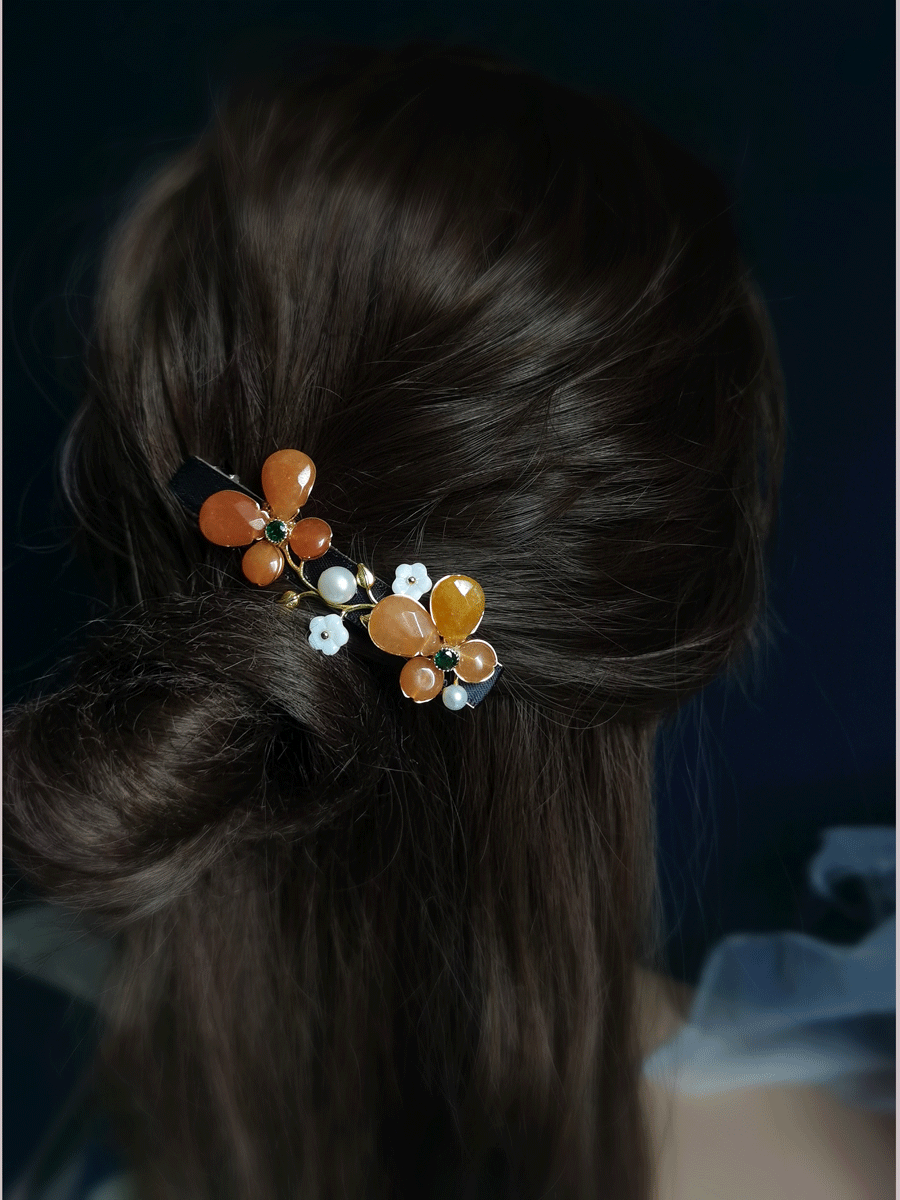 复古红东陵原石花卉刘海顶夹盘发