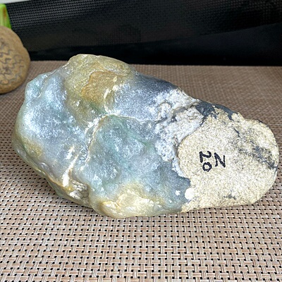 冰糯种大块脱沙木那白岩沙飘绿色花乌鸡种多彩色开窗手镯翡翠原石