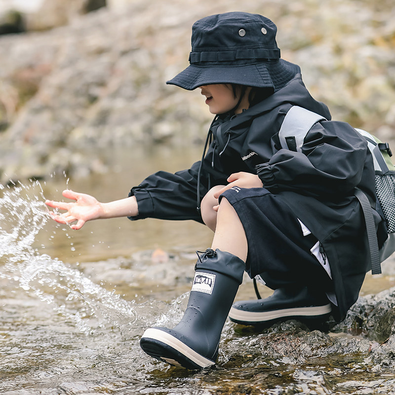 儿童雨鞋男孩上学专用户外亲子防水防滑水鞋高筒徒步胶鞋软雨靴女