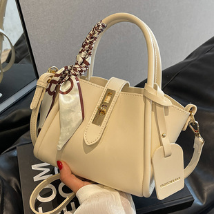 亦舞之城谭思婷秦岚温佩妍白冰王舒涵狙击蝴蝶岑矜陈妍希同款包包