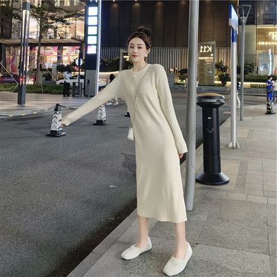 秋冬款简约气质配大衣内搭针织连衣裙2025中长款过膝纯色打底