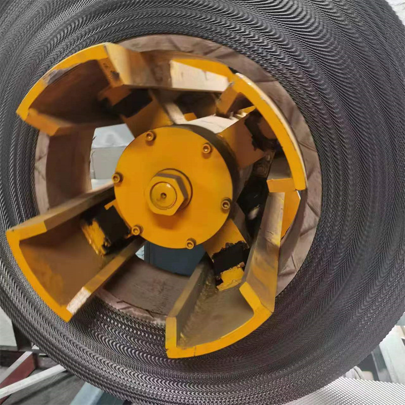 304不锈钢隔热板 汽车发动机舱耐高温隔热板排气管三元催化隔热罩