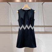 2024年夏季 A字连衣裙小黑裙女Q820301A 无袖 新款 黑色高定亮片短款