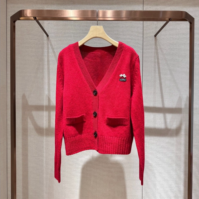 卓雅资2026春季V领两件套针织衫