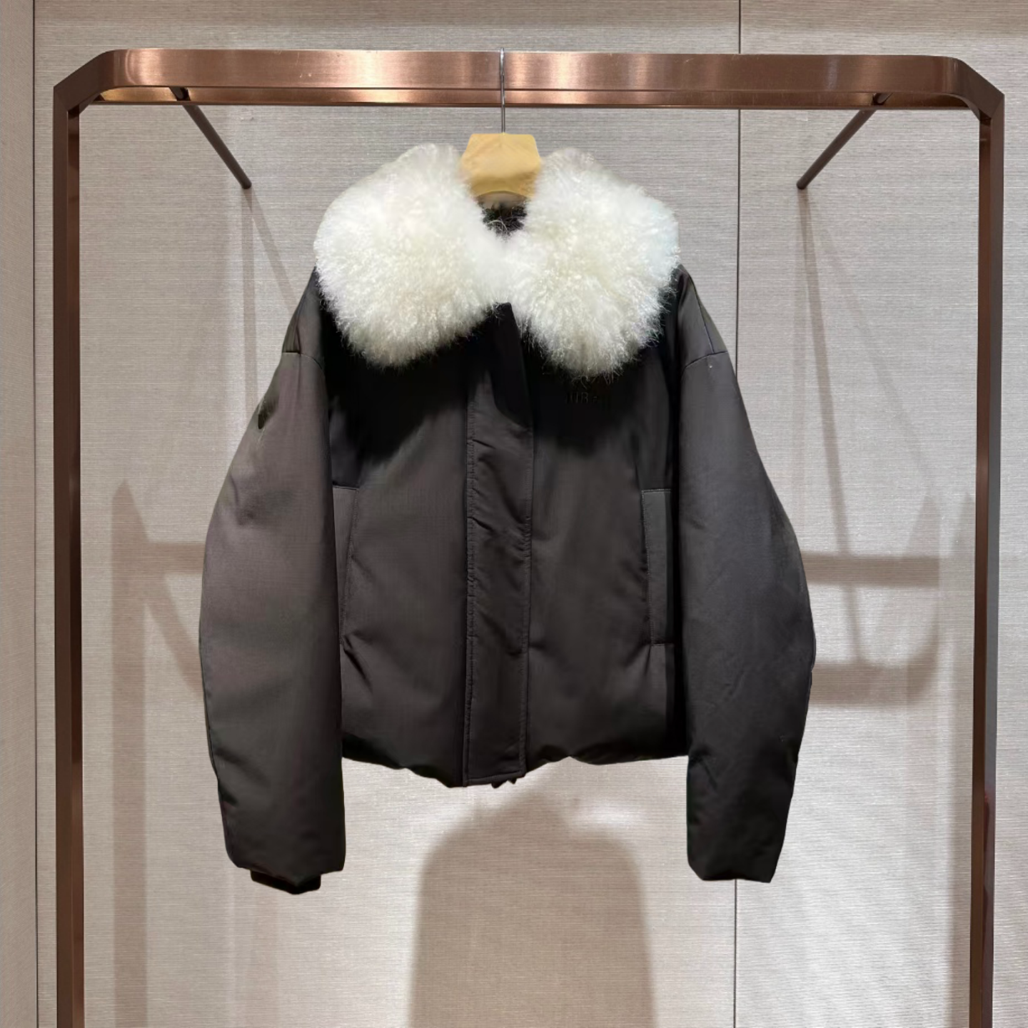 卓雅资2025冬季设计感羽绒服外套