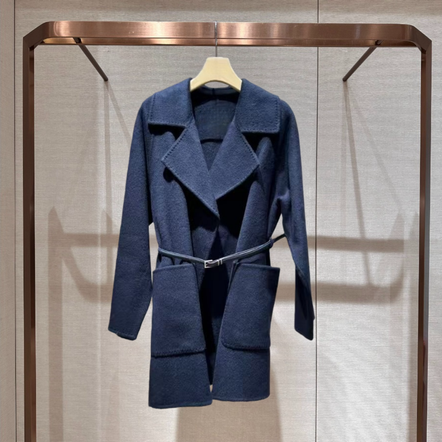 卓雅资2025冬季西装领毛呢大衣女