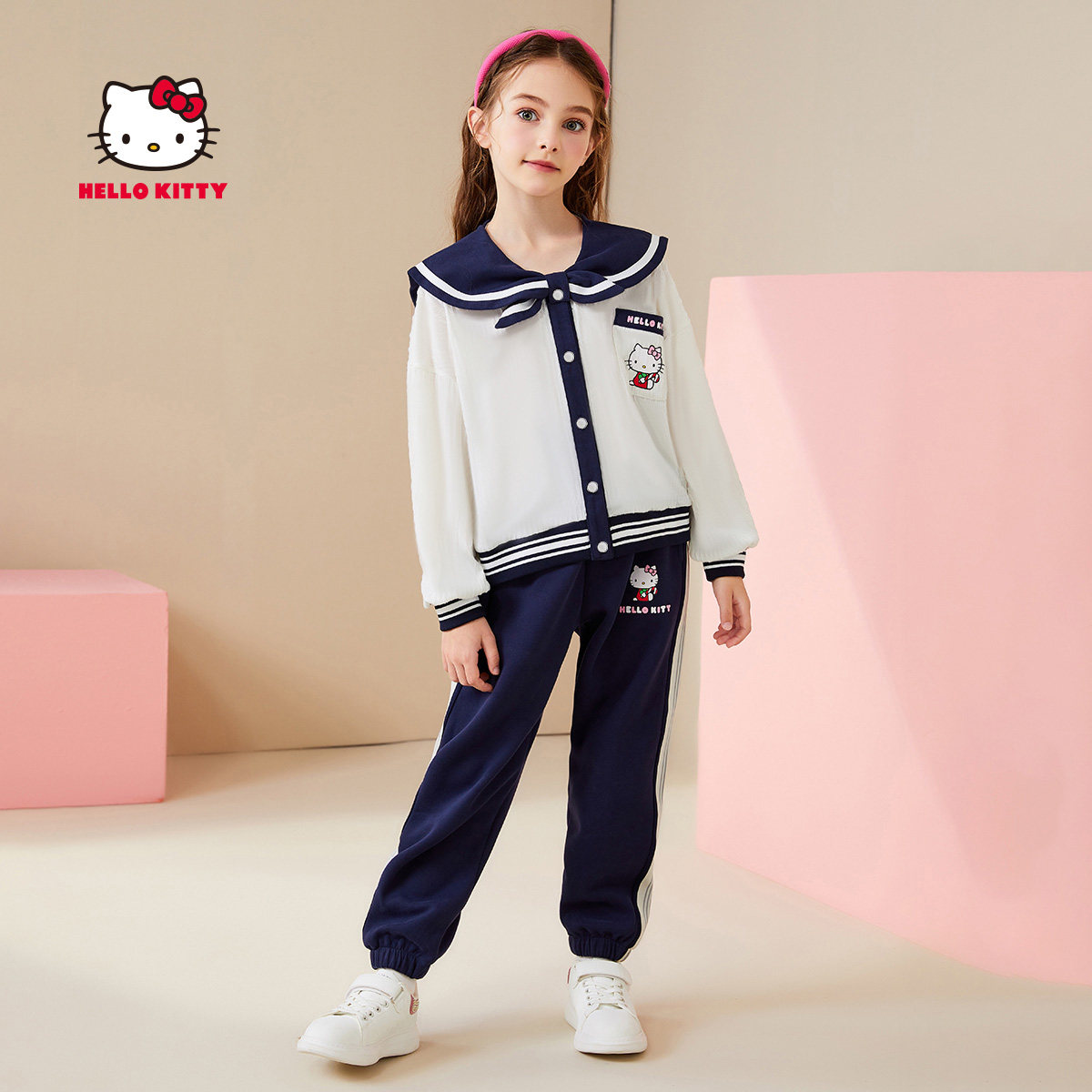 2024新款春款女孩运动套装娃娃领时尚休闲卡通印花中大童学院风