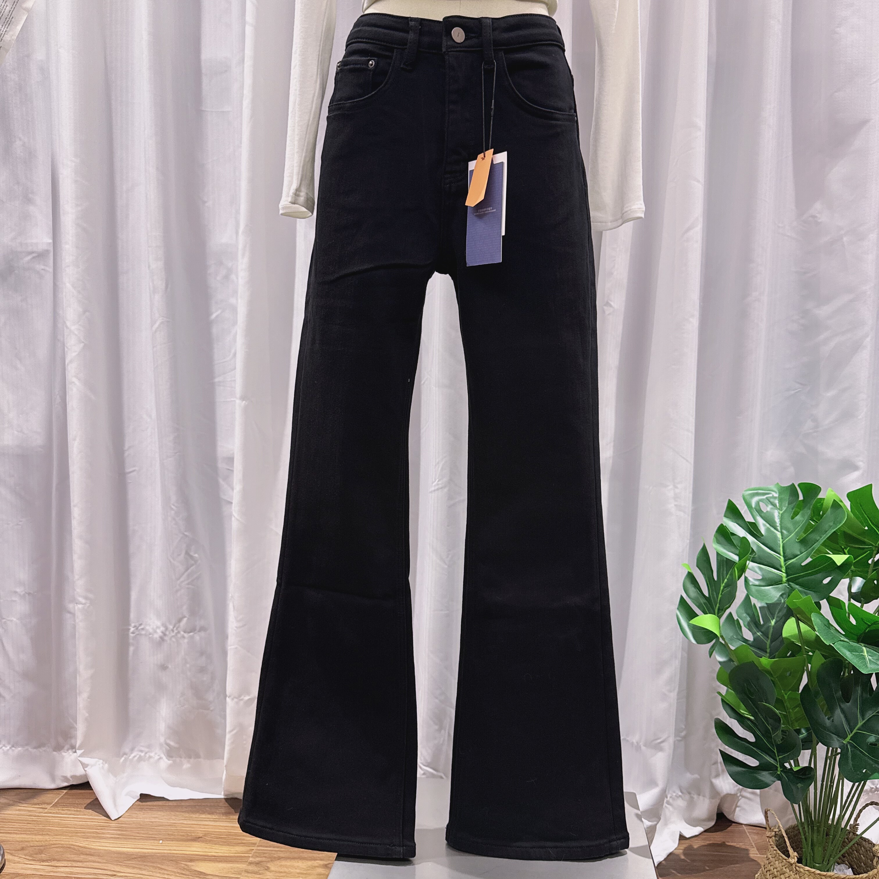 代嘉儿森调S85916四面弹雪绒牛仔2025冬新品高腰黑色修身喇叭长裤