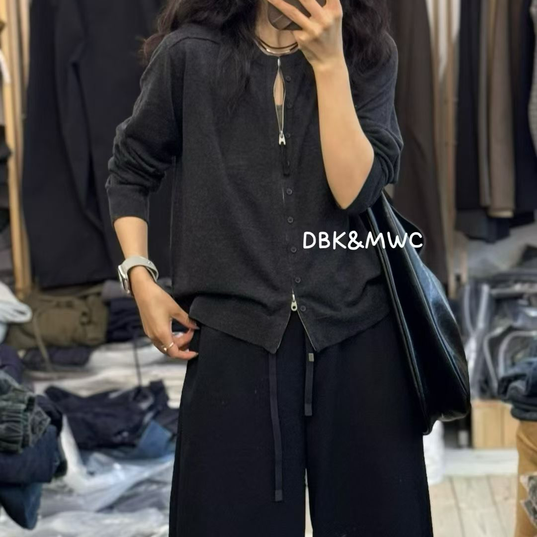 欧货原单2025秋新款简约圆领拉链暗扣高支羊毛针织开衫毛衣短外套