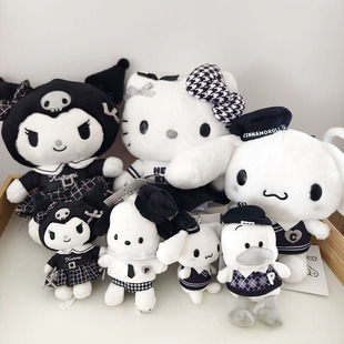 日本采购sanrio黑白经典玩偶挂件kt卡达鸭kuromi玉桂狗帕恰狗