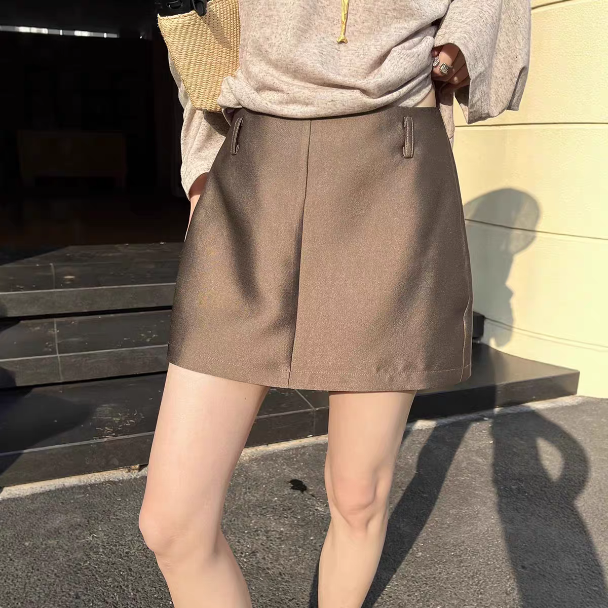 GRACETINA HOO｜法式简约高级感高智感通勤｜光泽中腰短裙裤女春