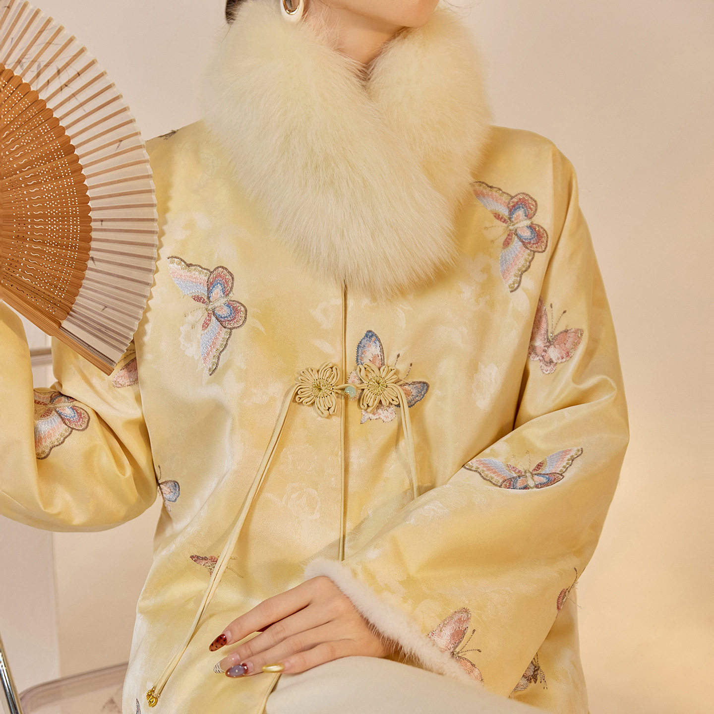 MID｜新年春节｜国风新中式｜鹅黄色缎面刺绣水貂毛棉服女春秋冬,女装/女士精品,棉衣/棉服,淘宝优惠券,粉丝福利购,淘宝优惠卷