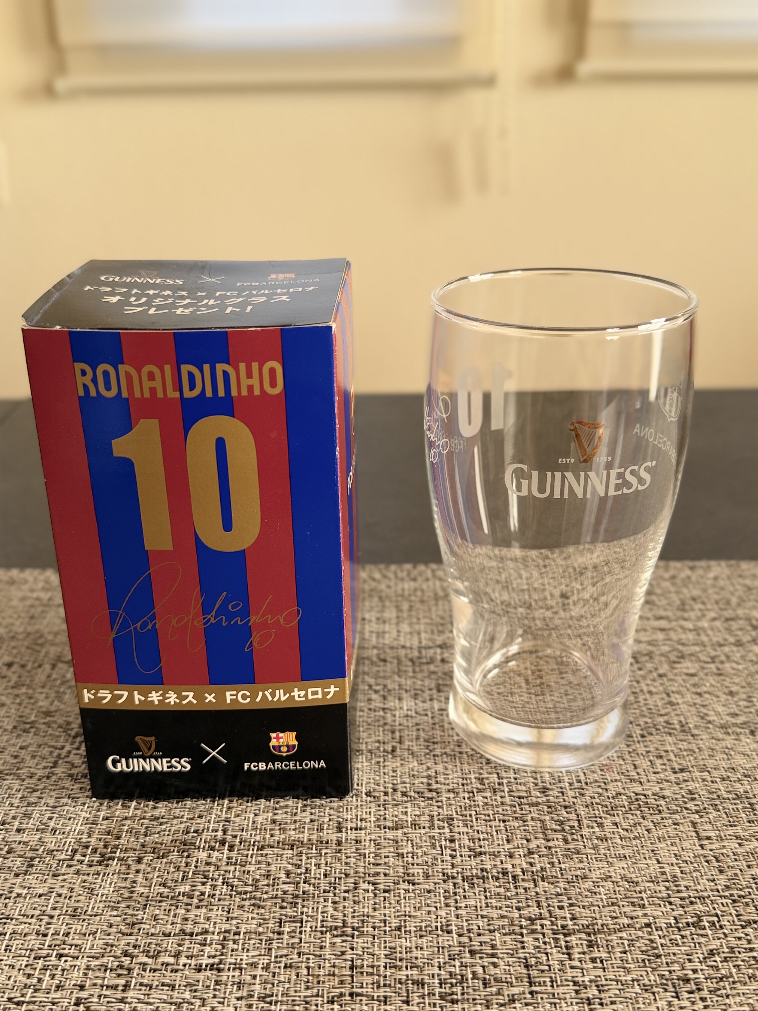 全新超限量 GUINNESS健力士×FC巴塞罗那罗纳尔迪尼奥联名啤酒杯