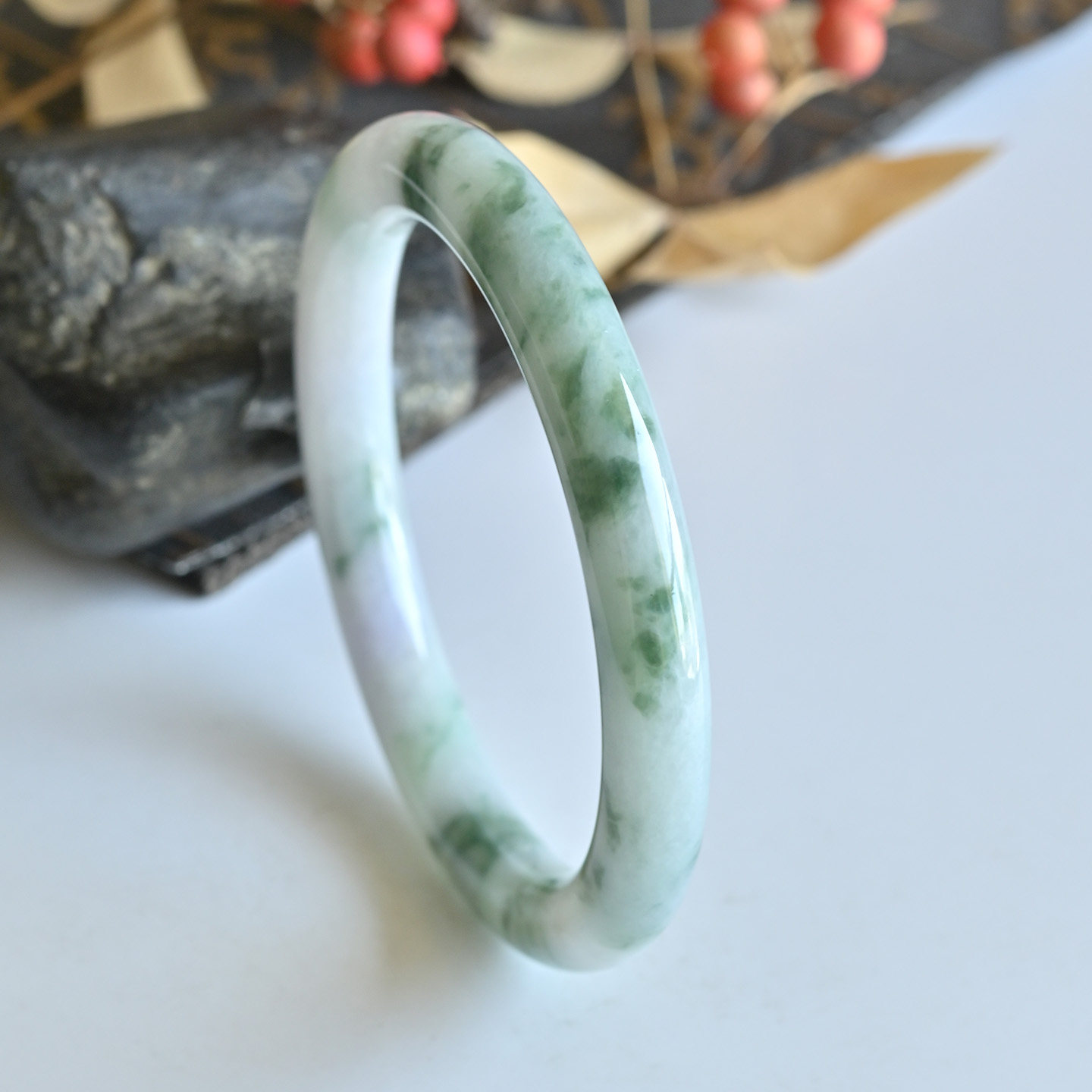 清仓天然翡翠手镯a货冰糯种飘花玉镯子女款58缅甸圆条玉手镯正品