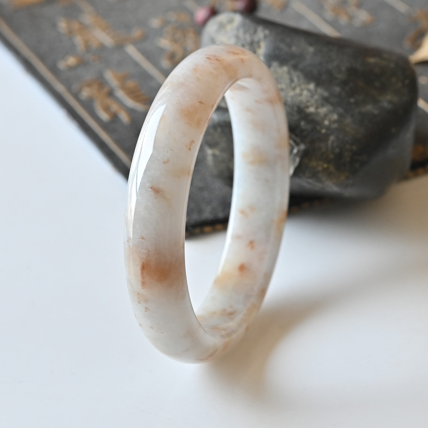 清仓天然缅甸翡翠A货冰糯种红翡椭圆玉手镯53.3老坑玉镯子贵妃镯