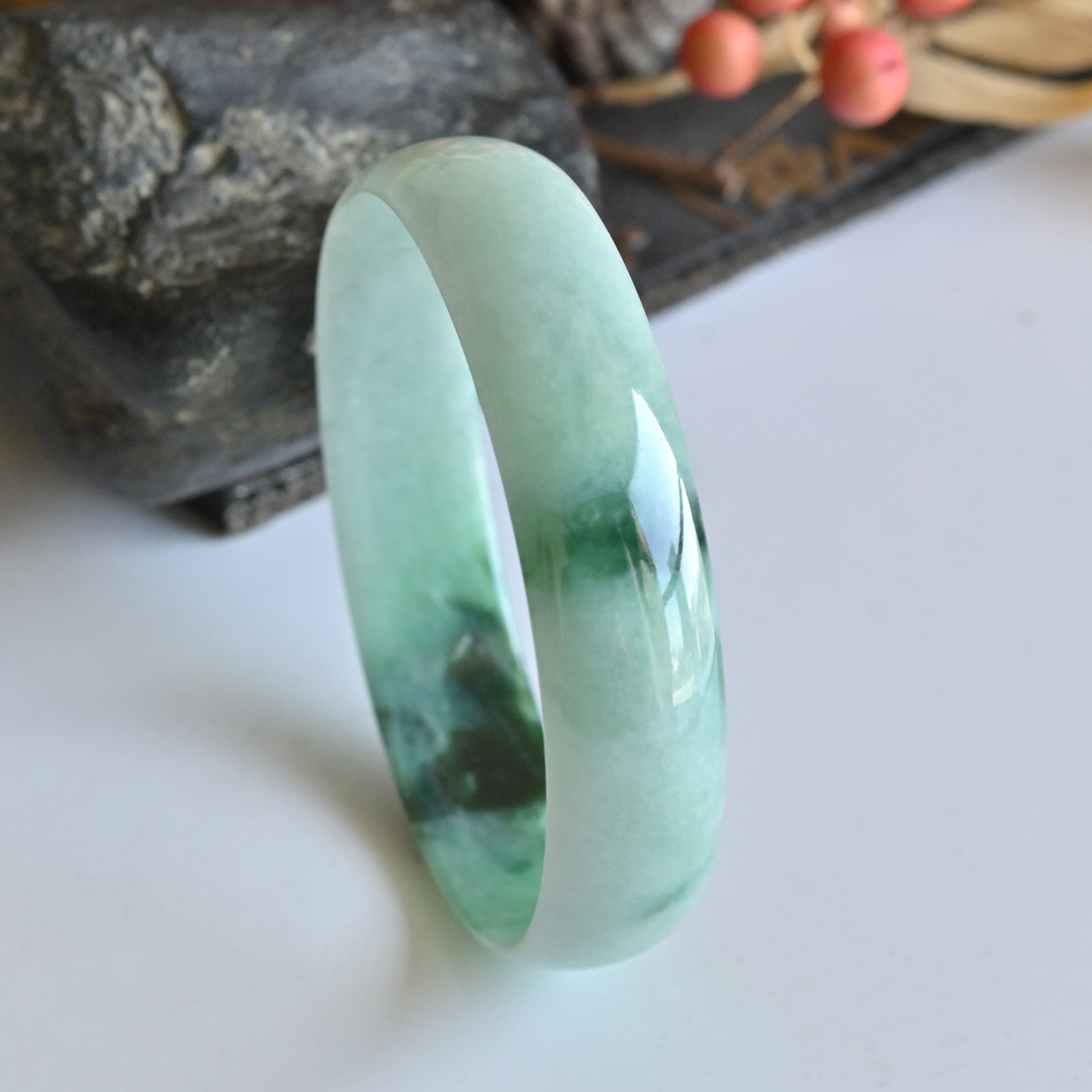 清仓天然A货翡翠手镯冰糯种墨绿玉镯子女54缅甸薄款玉手镯公主镯