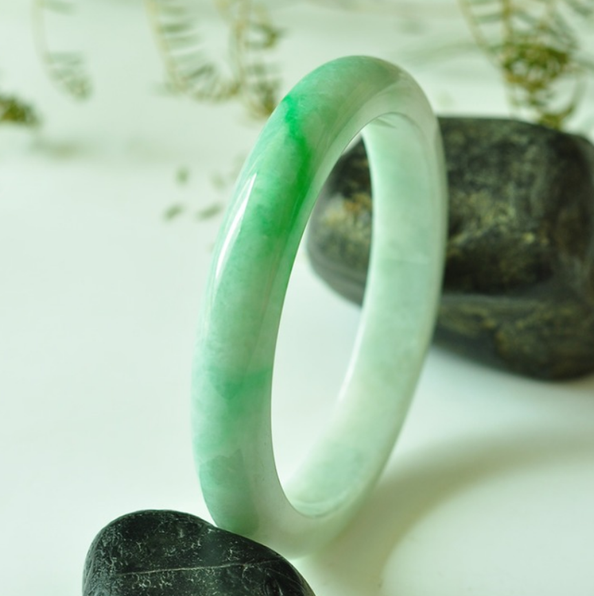 清仓天然A货翡翠手镯冰糯种飘阳绿玉镯子女款60老坑缅甸玉石手镯