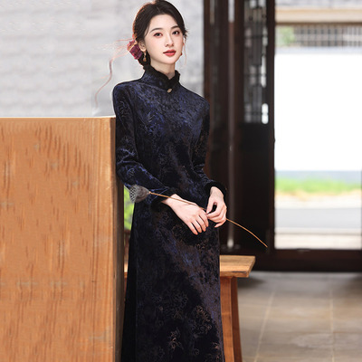 25年金丝绒加绒加厚冬装国风新中式妈妈长袖改良旗袍女复古连衣裙