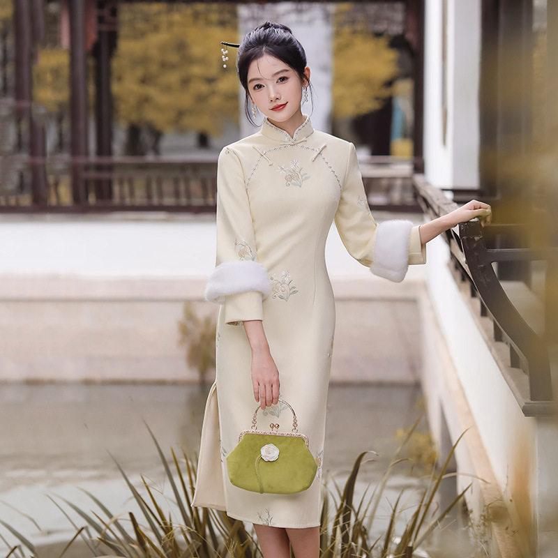 倒大袖加绒秋冬装国风新中式长袖旗袍冬季厚款改良年轻款女感