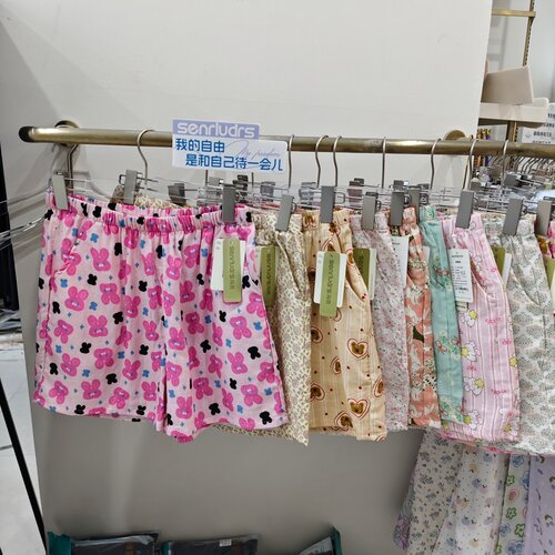 深鹿3562女士纯棉家居裤三分裤短裤睡裤碎花卡通中腰口袋2026新款