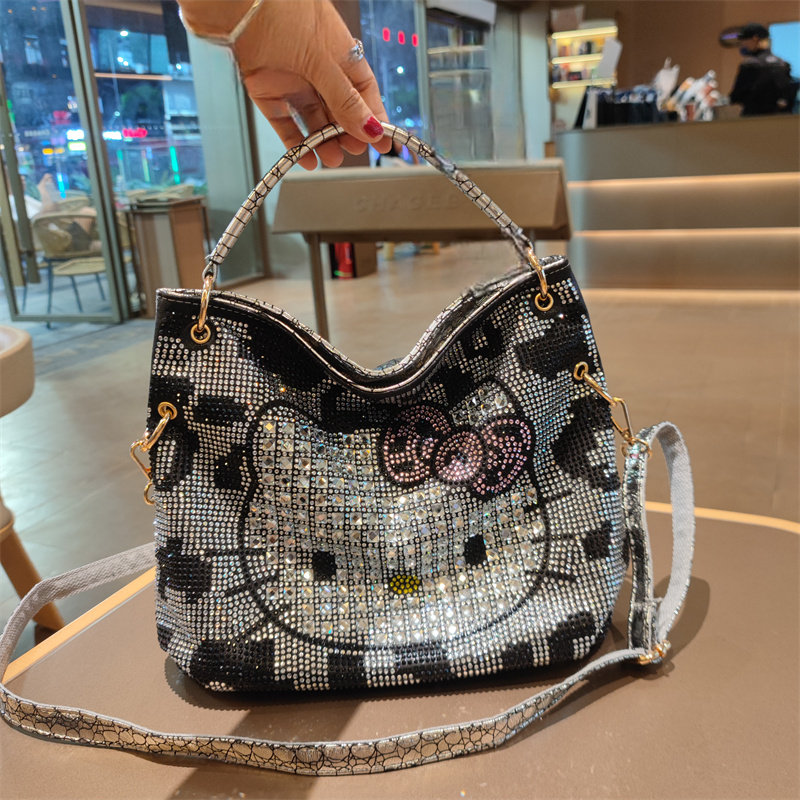 时尚轻便高级真皮手提包百搭通勤休闲可爱洋气斜挎单肩大容量女包