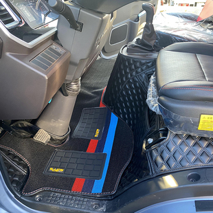 V3瑞狮捷狮力狮腾狮777B 25款 重汽王牌V1 737B货车脚垫 757B