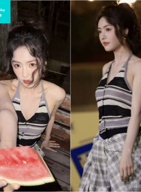 五哈哈哈哈哈5蔡文静同款黑灰条纹复古挂脖针织衫辣妹露背短款衣