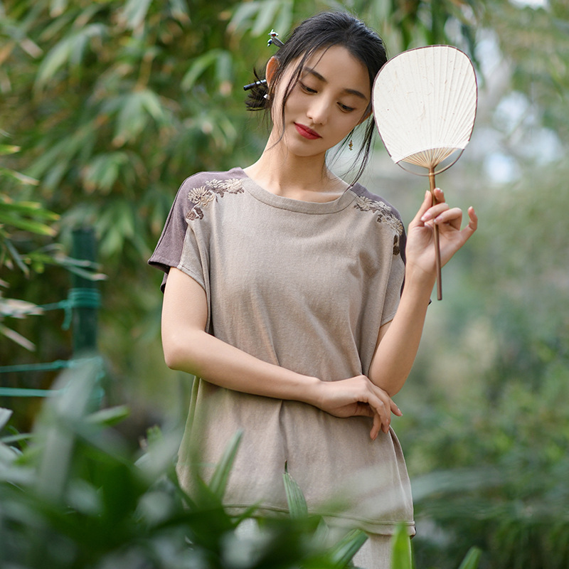 新中式雪花亚麻拼接刺绣T恤