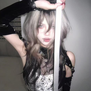 巴黎画染灰色渐变长发假发女亚文化暹罗猫高层次波浪中长卷发发套