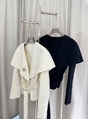 2025早秋新款时尚百搭V领宽松纯色柔软舒适长袖羊绒外套