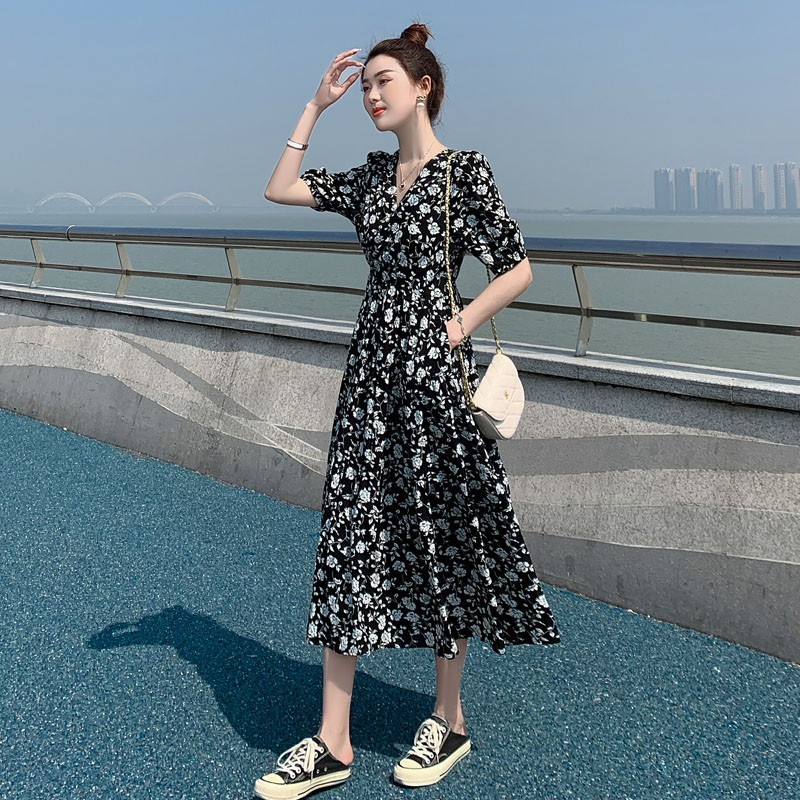 大码2025新款气质减龄雪纺连衣裙女夏胖mm遮肚显瘦长款黑色碎花裙