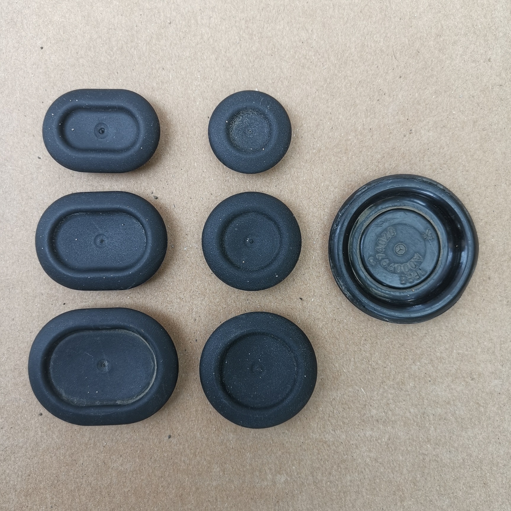 适用奔驰W251车身R280车壳R320车体R350堵盖R400防水R500密封盖