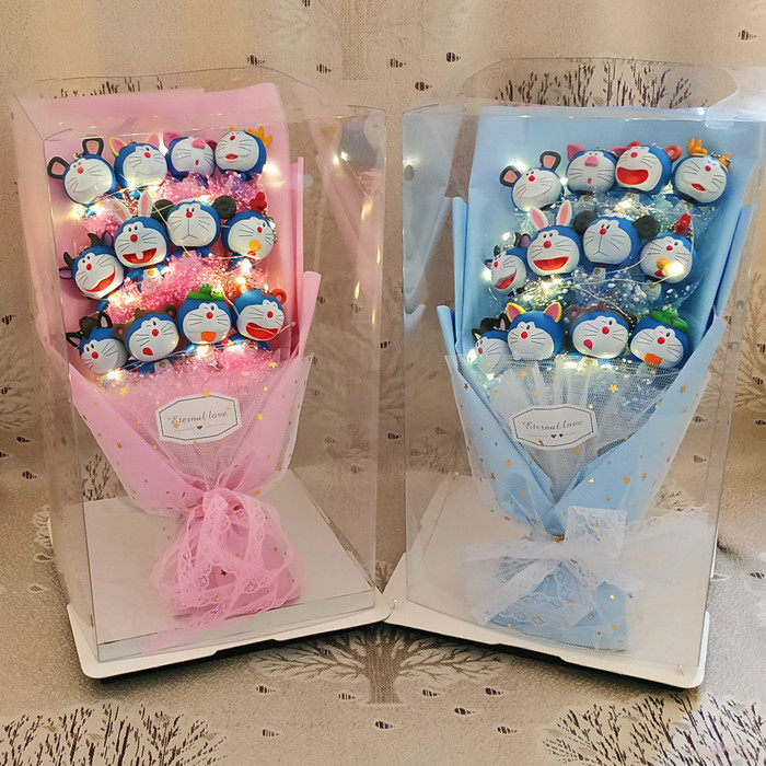 哆啦A梦ins创意生日礼物卡通玩偶公仔礼盒花束女友毕业情人节520在类目 鲜花速递/花卉仿真/绿植园艺, 卡通花/巧克力花（新）, 卡通花中 - 来自Buy2taobao.com提供专业的淘宝代购服务