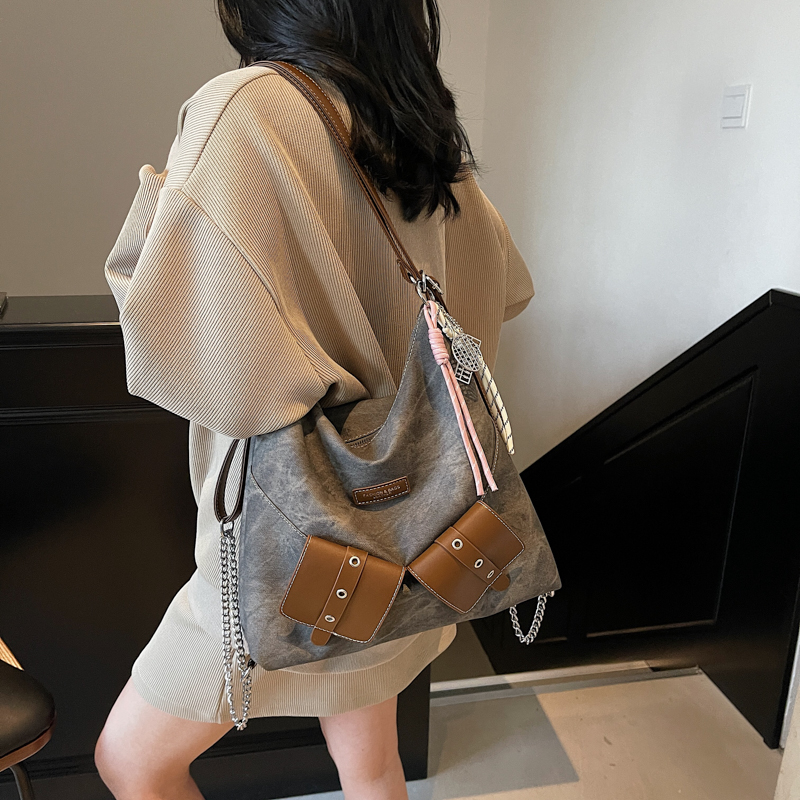 2025新款小众设计复古单肩斜挎包休闲百搭多功能双肩包女托特包