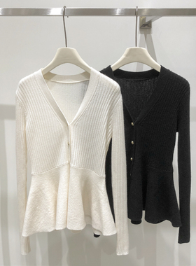 EverUnique秋冬新款女装纯羊绒V领金扣裙摆开衫QX-3526