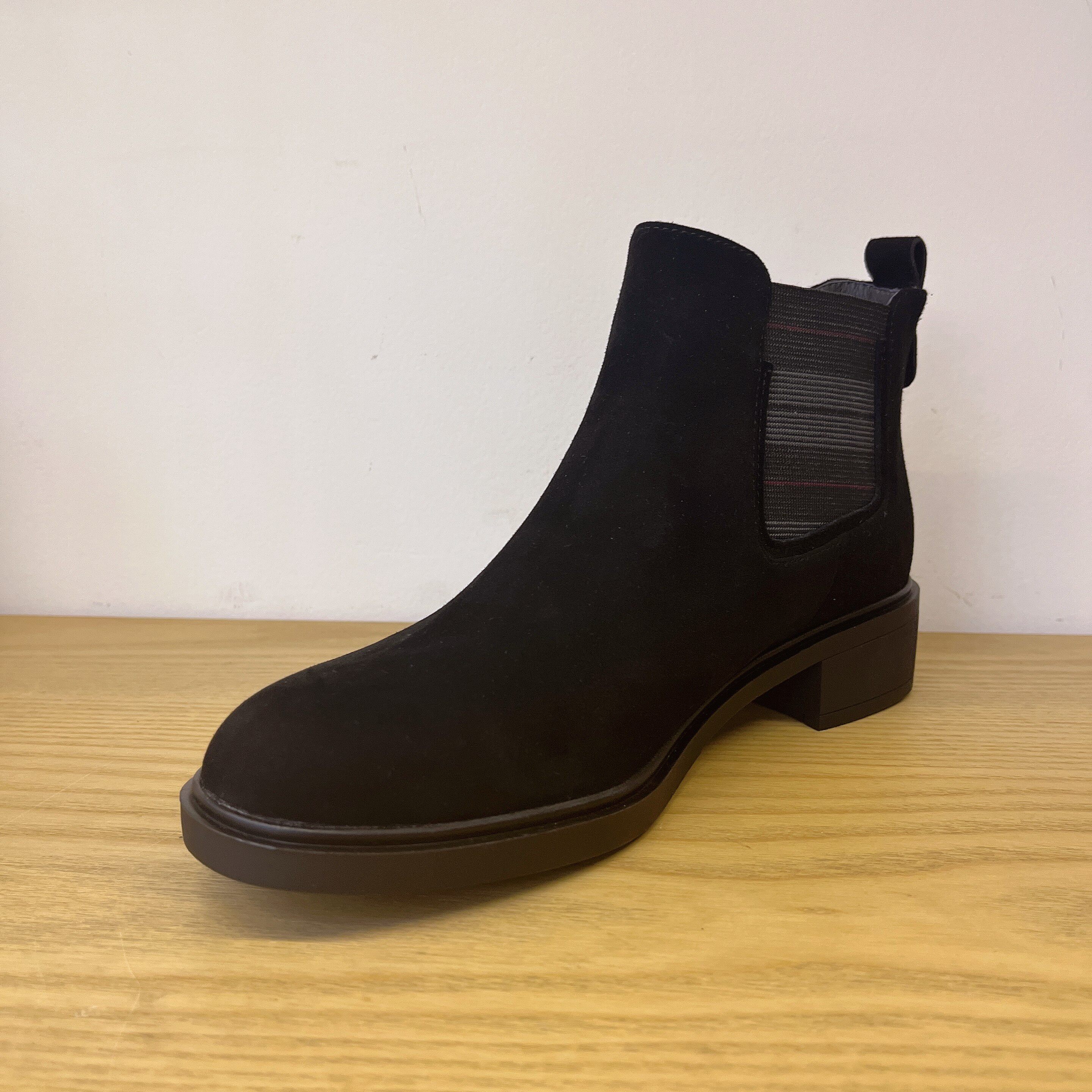 KISSCAT KISSCAT BROKEN CODE CLEARANCE CIGARETTE BOOTS SLEEVE COMMUTER BOOTS CHELSEA BOOTS KA32519-10