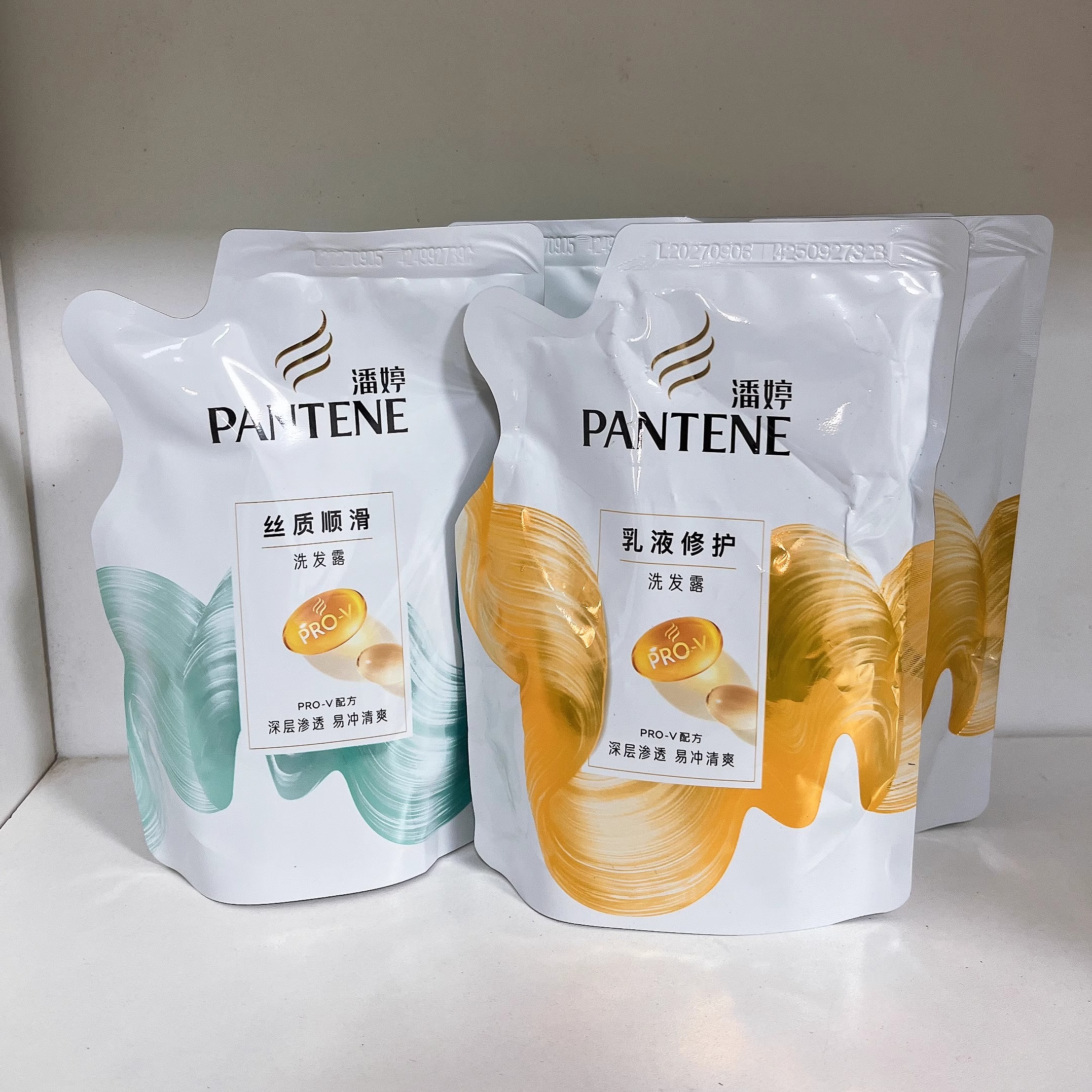 潘婷洗发水丝质顺滑/乳液修护