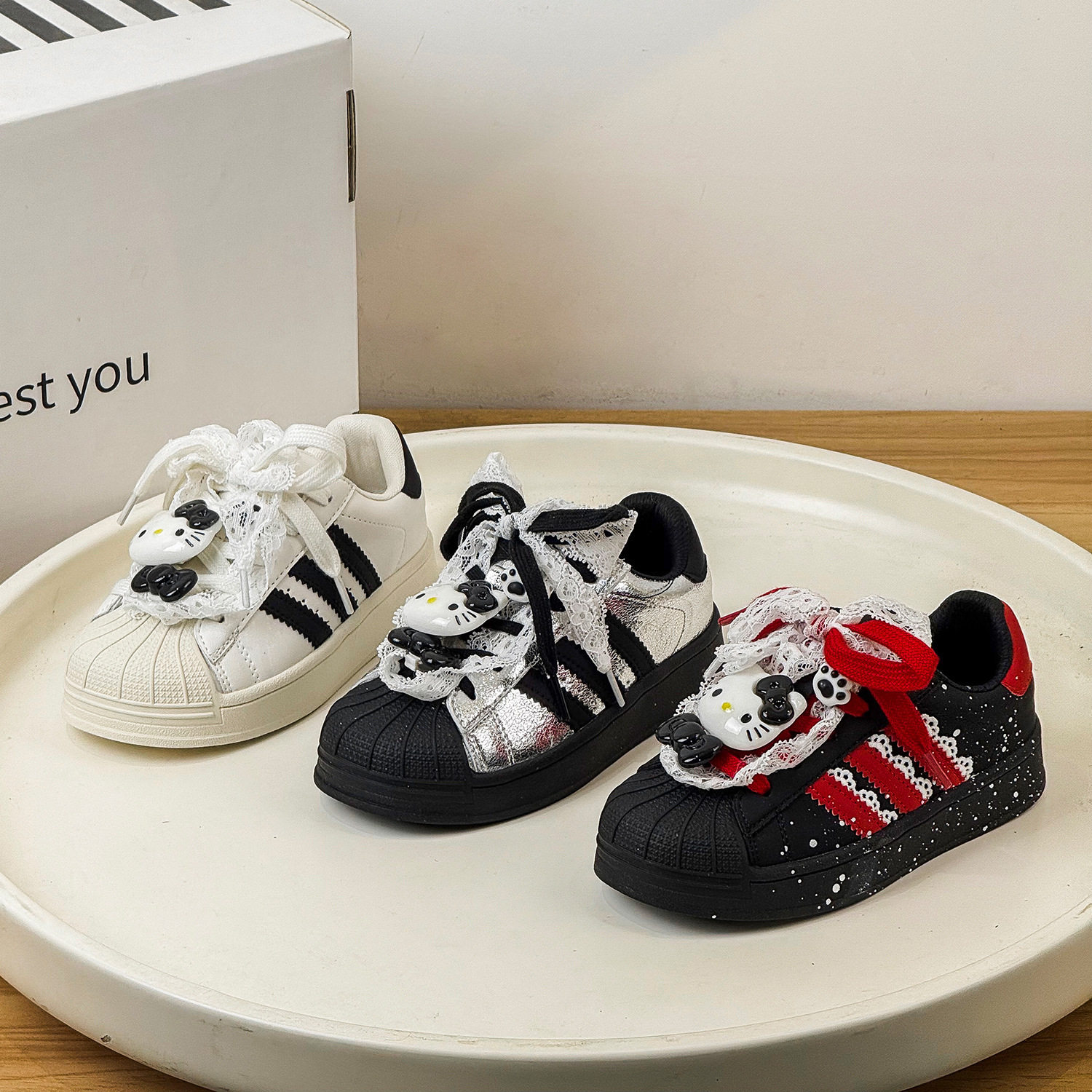 2026春款儿童休闲鞋蕾丝女童贝壳头软底板鞋小孩运动鞋学生跑鞋潮