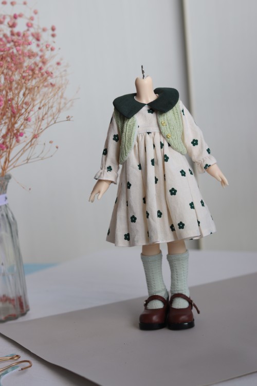 六分墨绿碎花春夏复古赤木少女