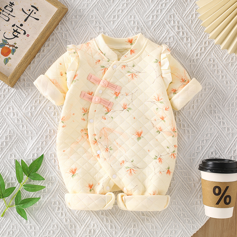 新生儿婴儿衣服秋冬装薄棉衣公主风初冬国风哈衣加绒女宝宝连体衣