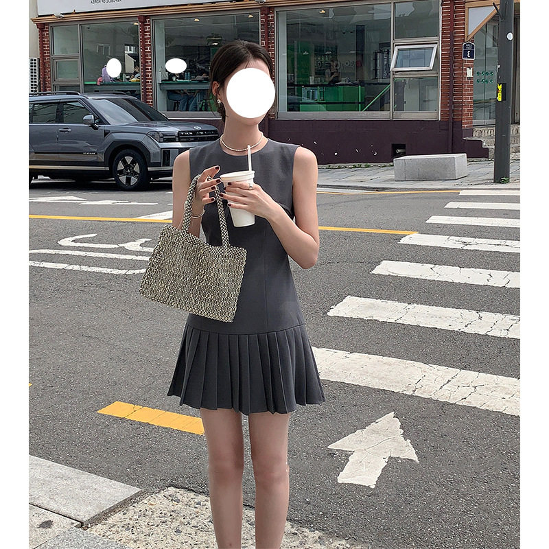 法式复古蝴蝶结百搭褶皱礼服轻奢小众高端级感气质名媛A字连衣裙