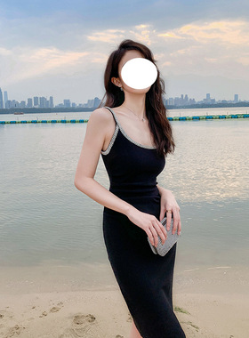 法式性感吊带露肩背黑色礼服女轻奢小众高端级名媛气质显瘦连衣裙