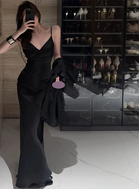 欧美性感吊带V领露背礼服轻奢小众高端级气质名媛晚宴年会连衣裙