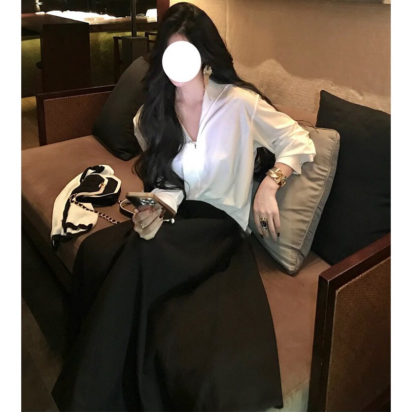 法式秋复古休闲轻奢小众高端级设计感气质名媛A字高收腰半身伞裙