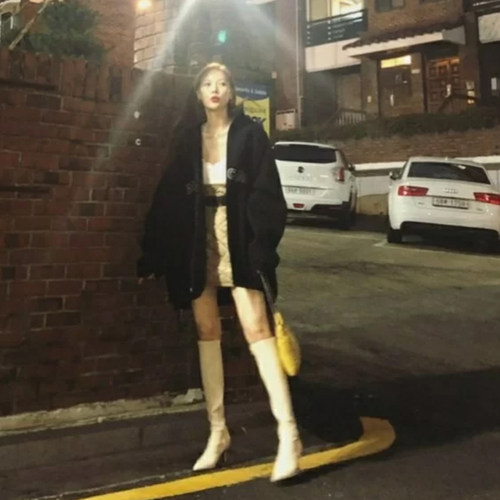 白色细跟显瘦尖头高筒靴子靴子
