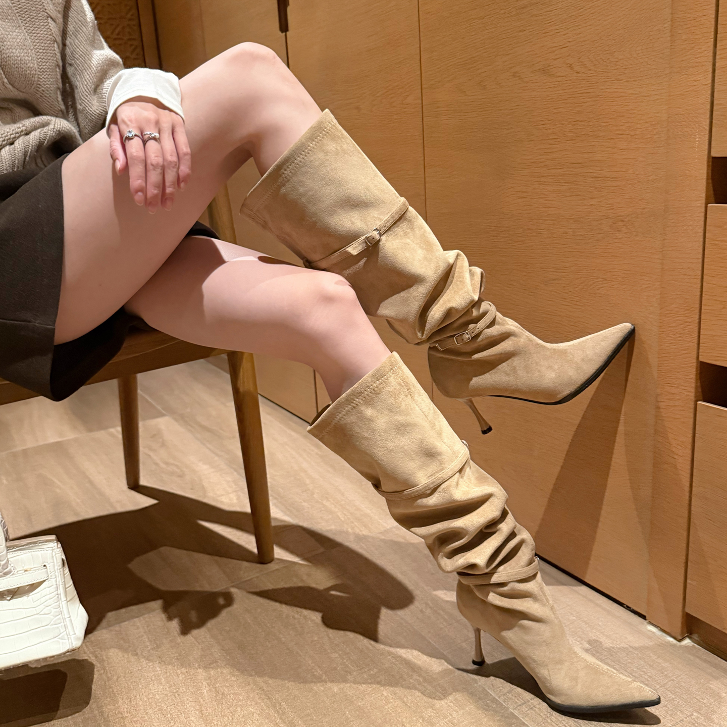 长筒靴细跟尖头显瘦堆堆靴骑士靴