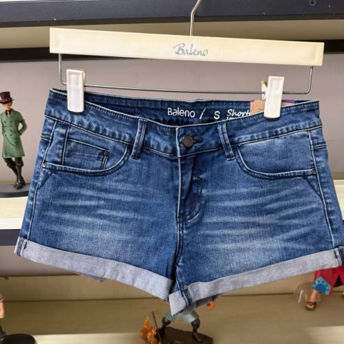 班尼路女裤夏季新款时尚潮流修身直筒休闲牛仔短裤中裤88710909